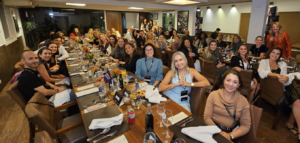 Jantar exclusivo com CEOs esgota ingressos e impulsiona debate sobre empresas familiares em São Paulo