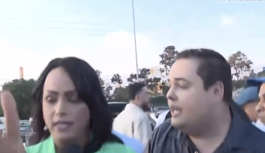 Lisa Gomes e Fofoquito são desrespeitados por equipe ligada a MC Ryan SP durante cobertura ao vivo do SBT