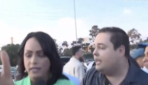 Lisa Gomes e Fofoquito são desrespeitados por equipe ligada a MC Ryan SP durante cobertura ao vivo do SBT