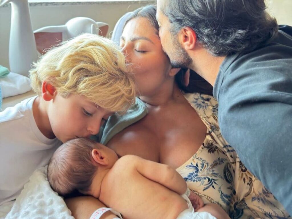 Thammy Miranda celebra nascimento do segundo filho e compartilha momento especial