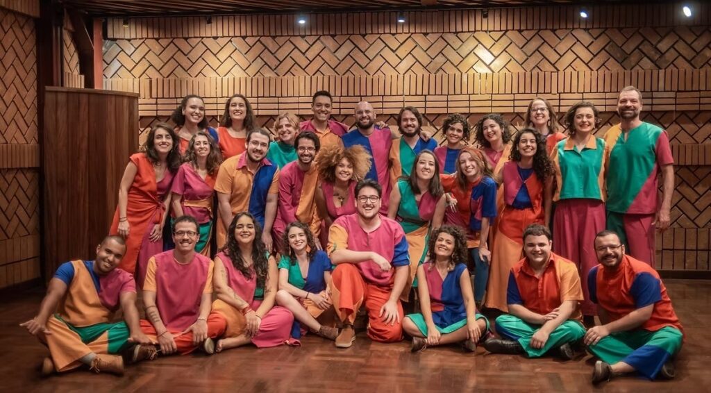 Em projeto inédito, Grupo Mosaico dedica espetáculo coral à obra de Cartola no Teatro Baccarelli